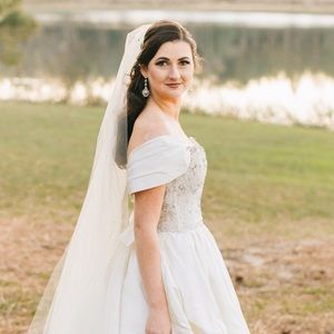 Meet your Posher, Shelshelby